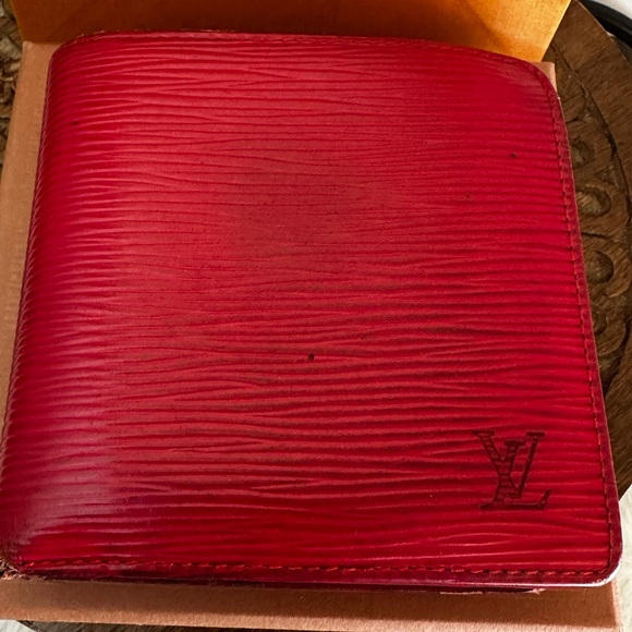Louis Vuitton Red Epi Wallet with LV Box and Bag - Picture 3 of 13